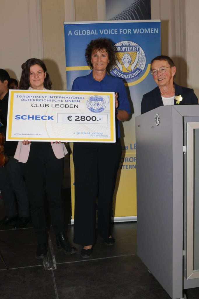 Ulli Forsthuber, Gabi Imrich und Kira Perchtold von der Hochschülerschaft der Montanuni