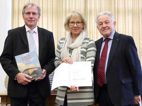 Titelverleihung an Pauline Sleska