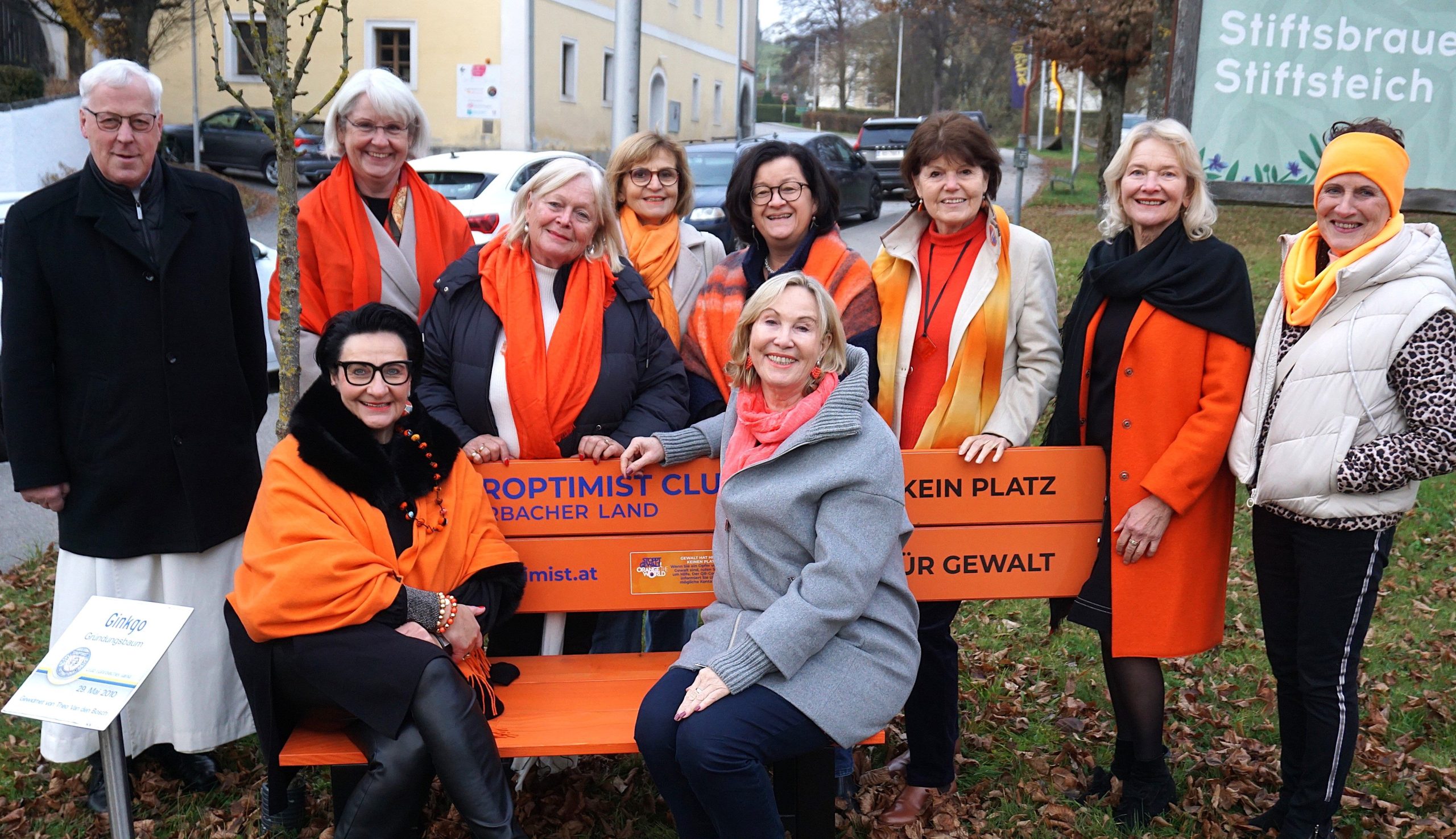 Weil Gewalt keinen Platz haben darf: Rohrbacher Soroptimistinnen setzen ein oranges Zeichen