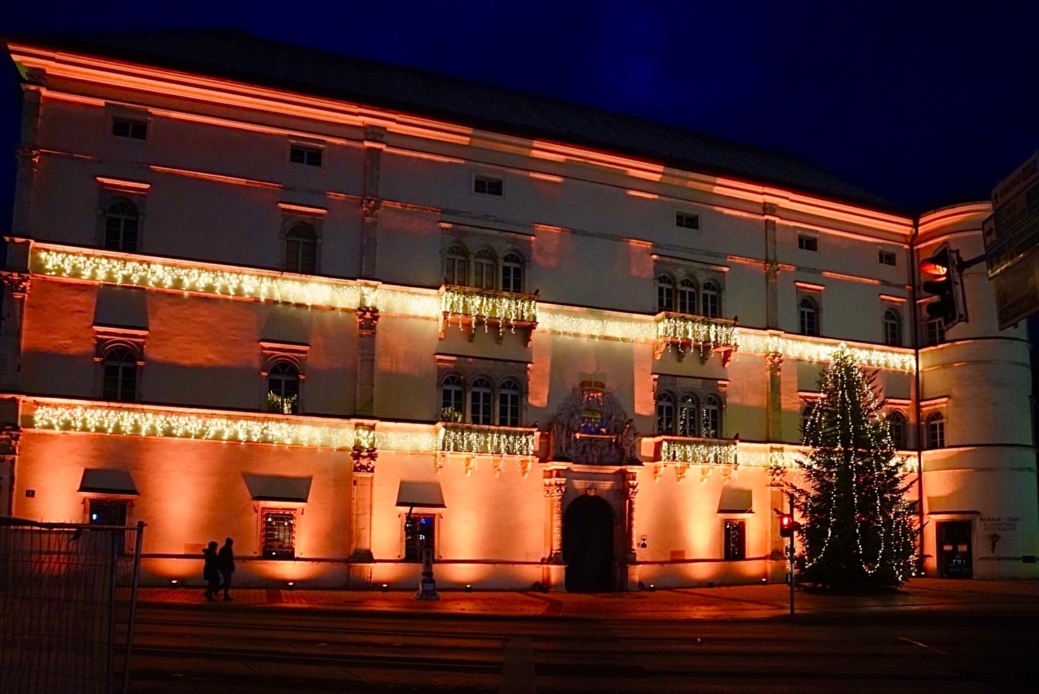 ORANGE THE WORLD 2020