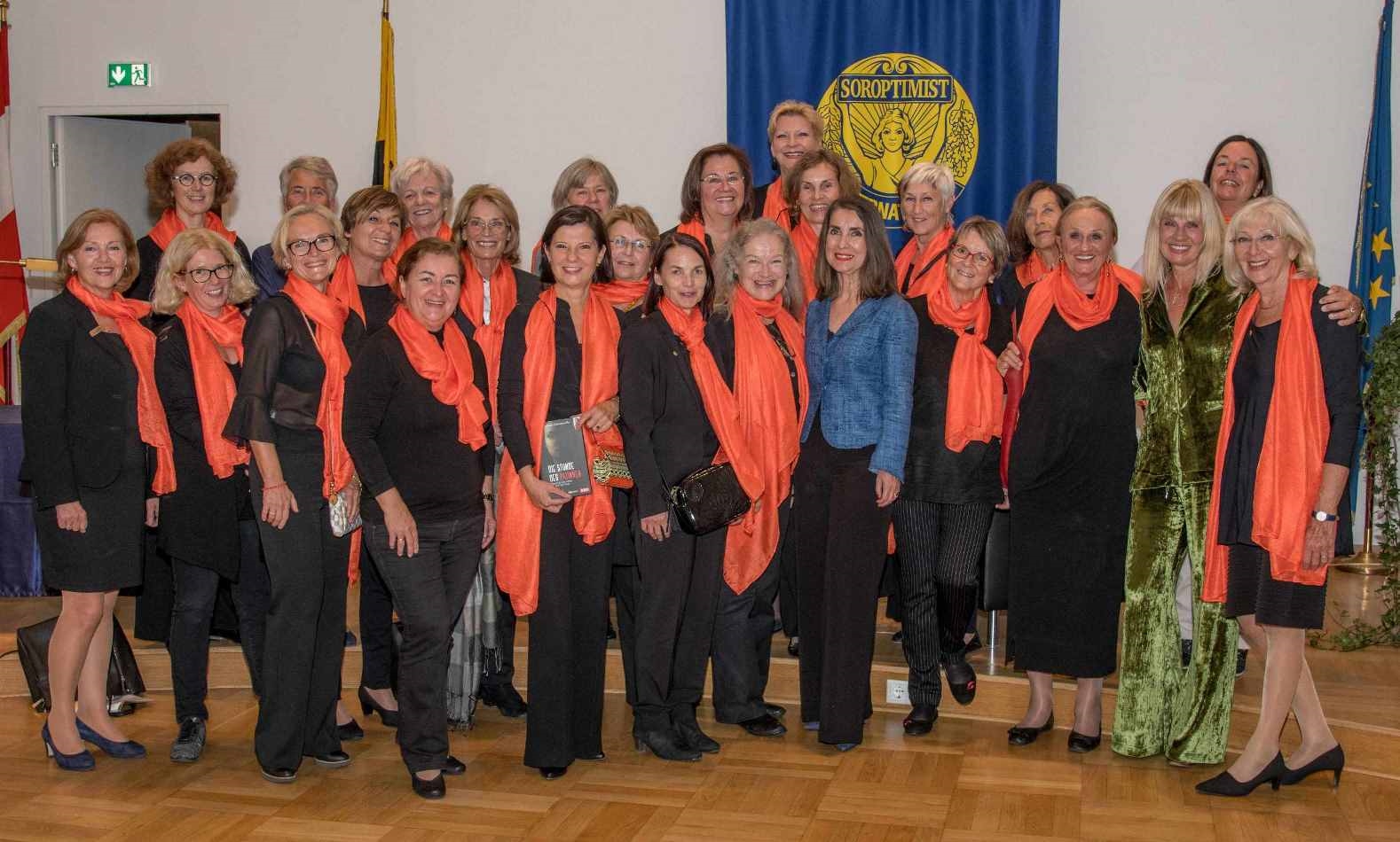 Die Stunde der Patinnen – Mathilde Schwabender